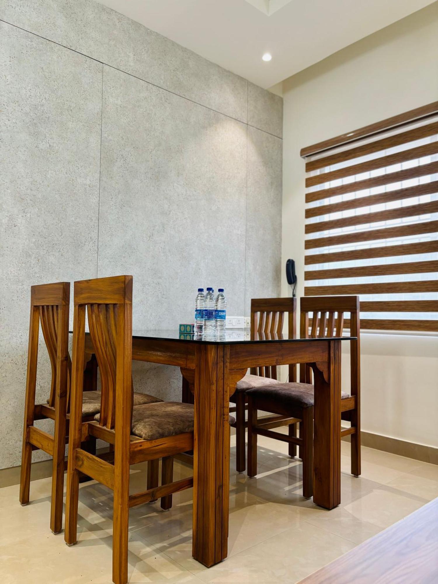 Hotel Citywalk Residency มังคาลอร์ ภายนอก รูปภาพ