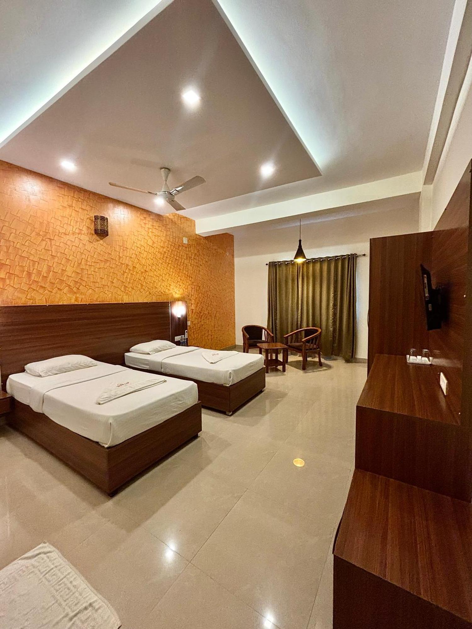 Hotel Citywalk Residency มังคาลอร์ ภายนอก รูปภาพ