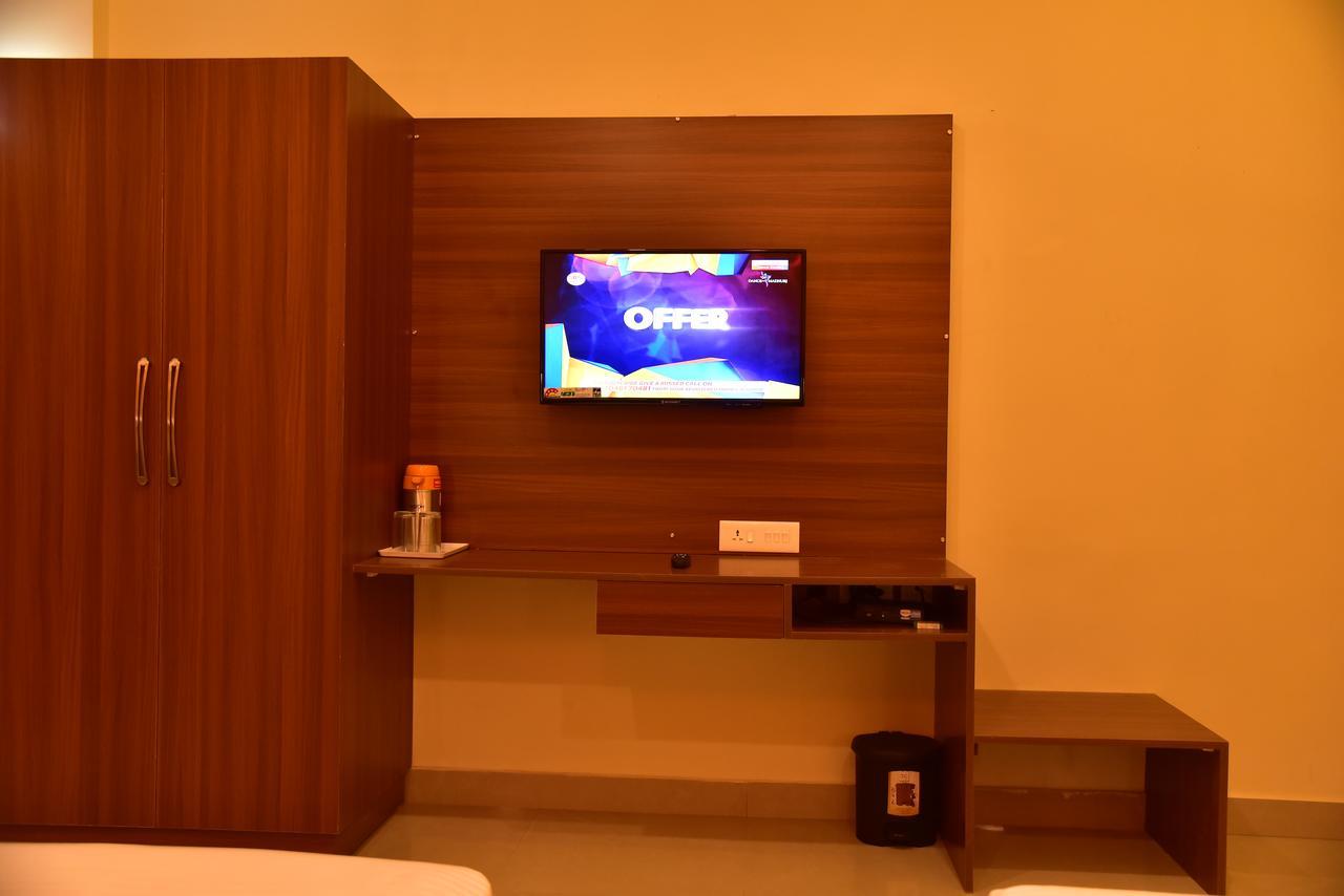 Hotel Citywalk Residency มังคาลอร์ ภายนอก รูปภาพ