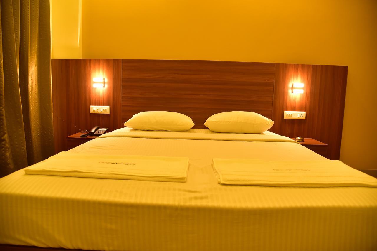 Hotel Citywalk Residency มังคาลอร์ ภายนอก รูปภาพ