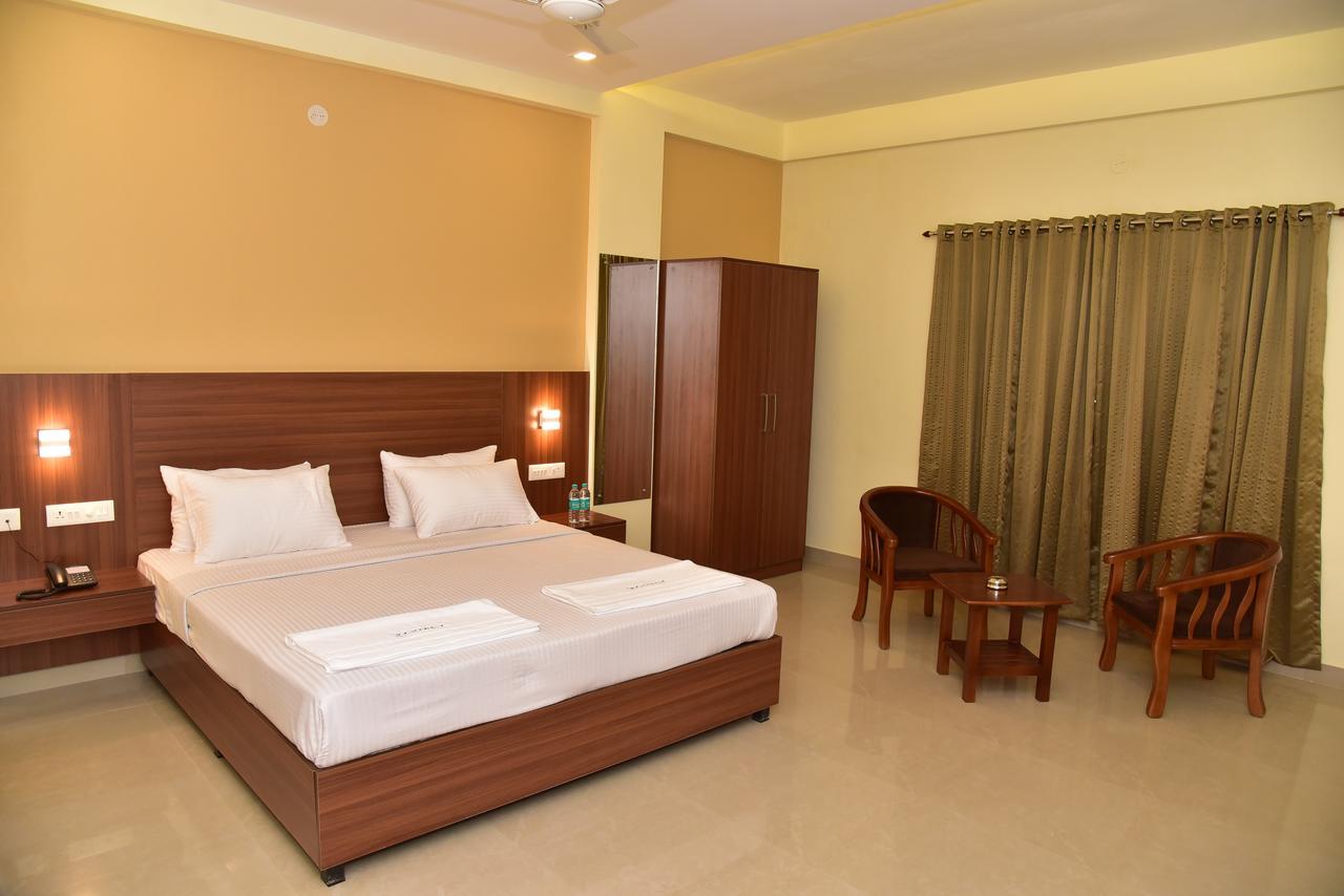 Hotel Citywalk Residency มังคาลอร์ ภายนอก รูปภาพ